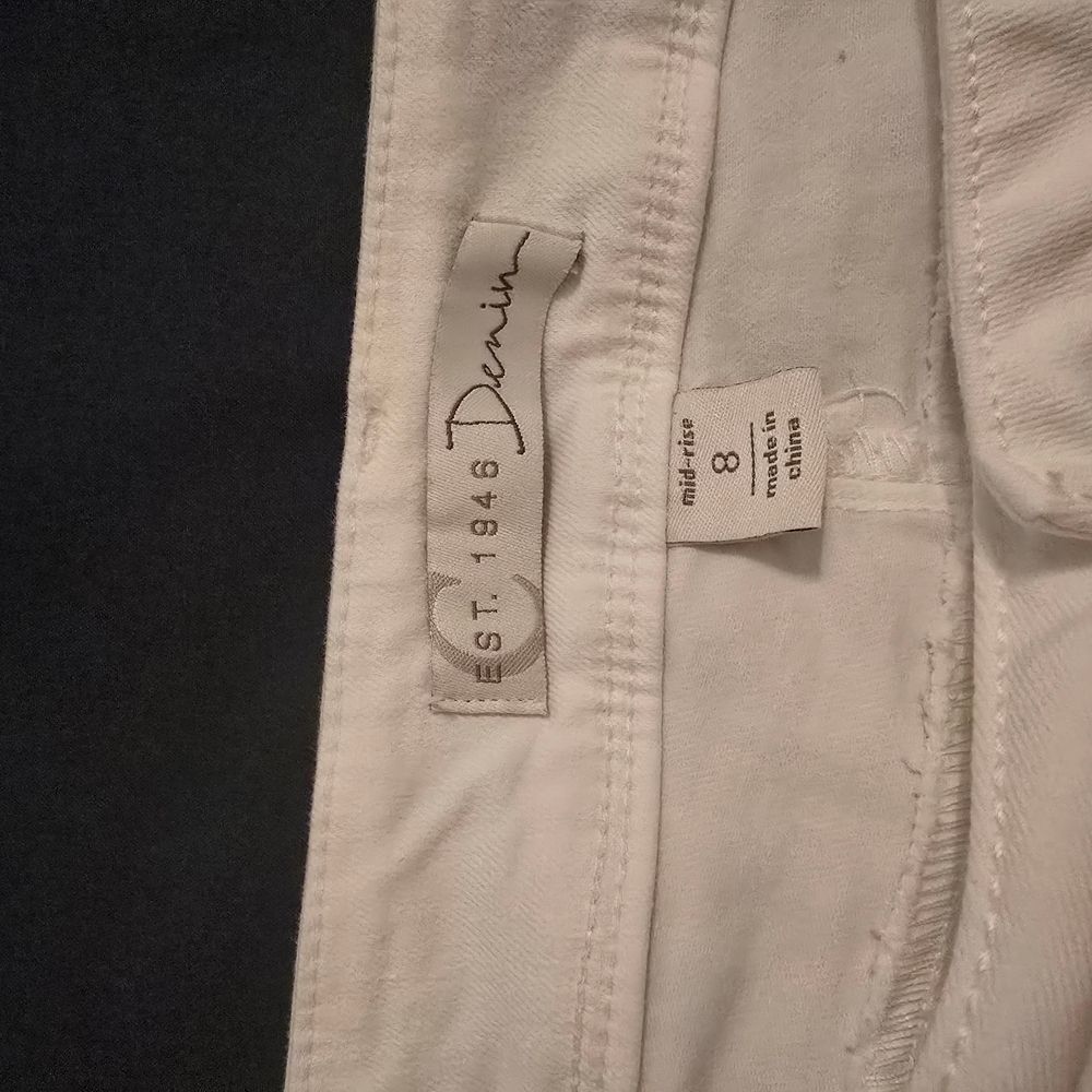 EST. 1946 White Denim Jeans